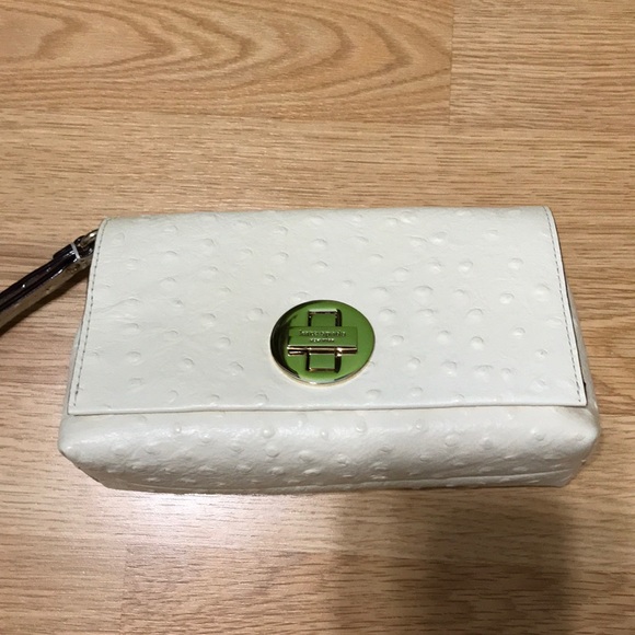 kate spade Handbags - New Kate Spade Ostrich embossed wristlet clutch